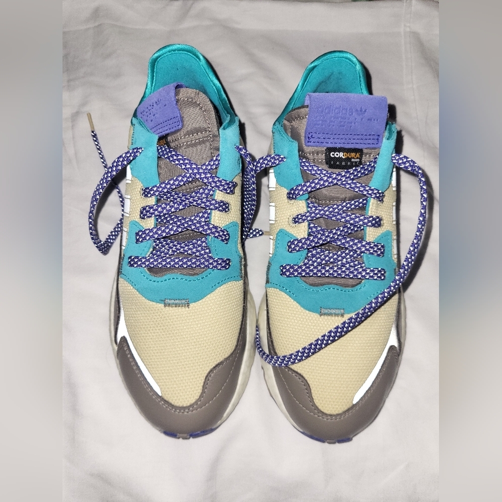 Adidas Men's Teal and Cream Sneakers